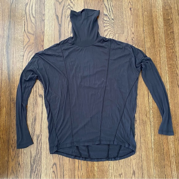 C&C California Turtleneck - Picture 2 of 2